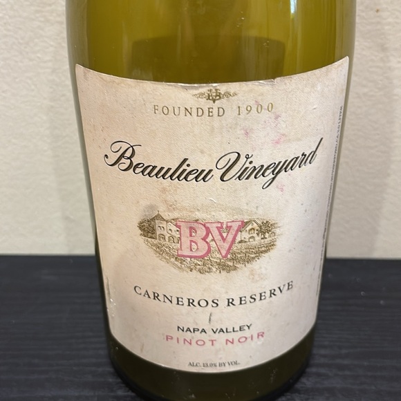 Beaulieu Vineyard Carneros Reserve Pinot Noir Wine Bottle - Picture 2 of 5
